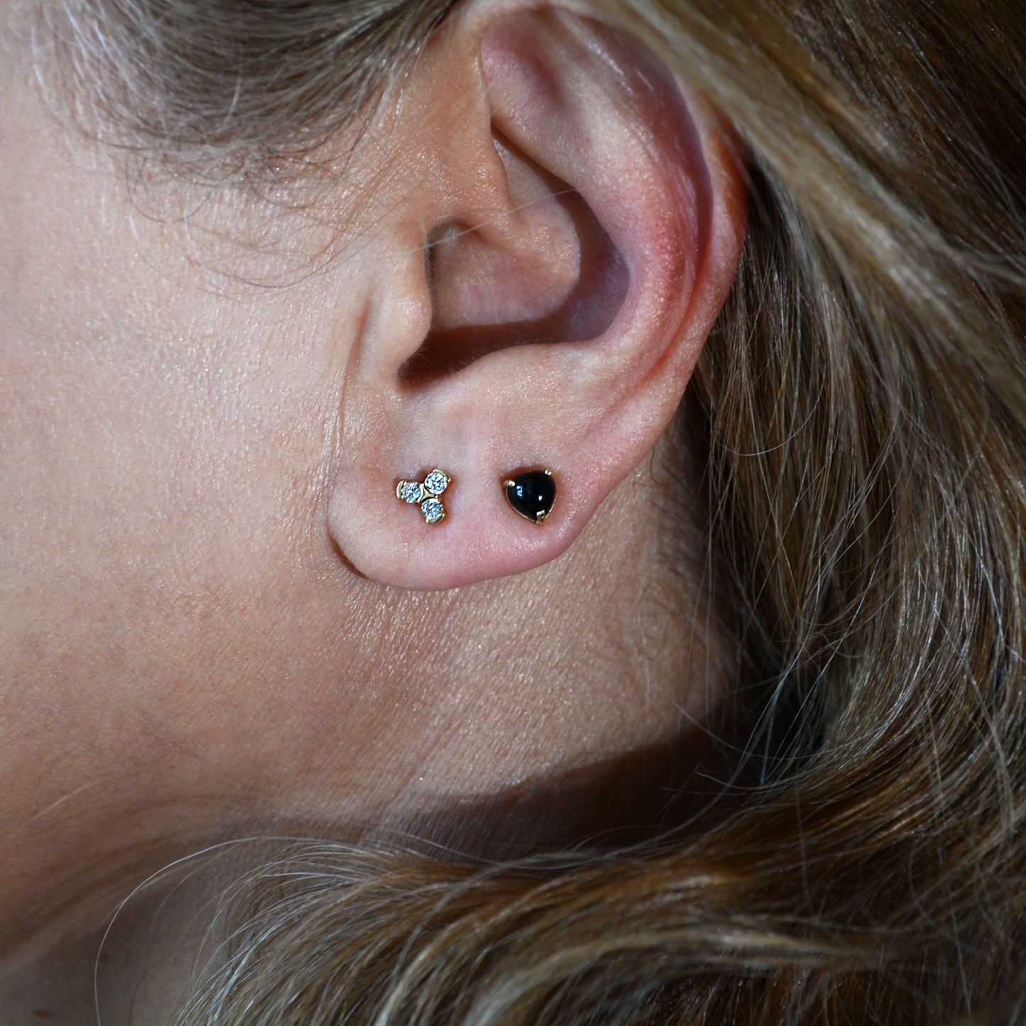 Onyx Heart Stud