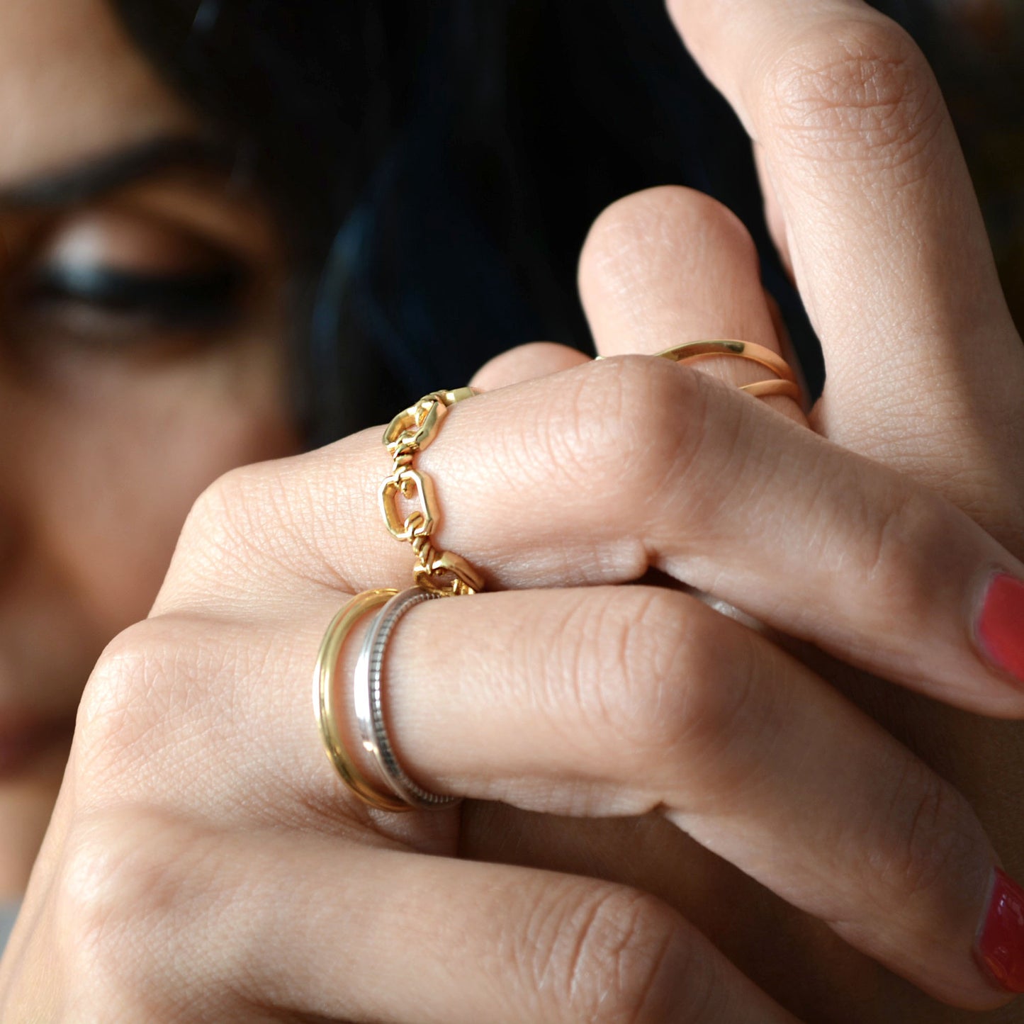 Bella Outline Ring